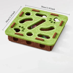 A diagram showing the dimensions of the square-shaped interactive cat puzzle toy, measuring 30cm by 30cm.