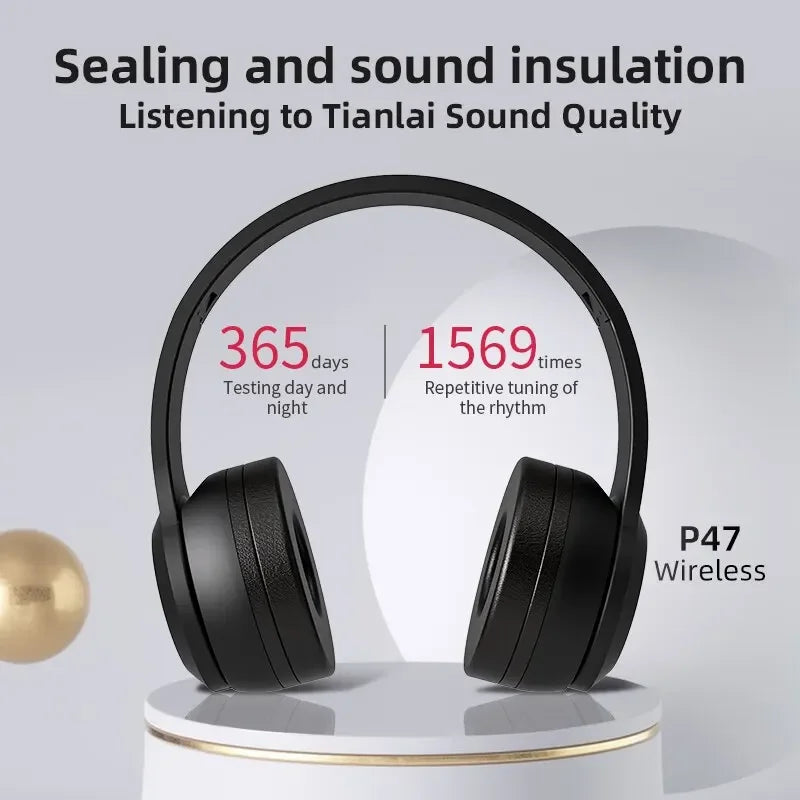 The P47 wireless headphones with text emphasizing their sealing and sound insulation for high-quality listening.